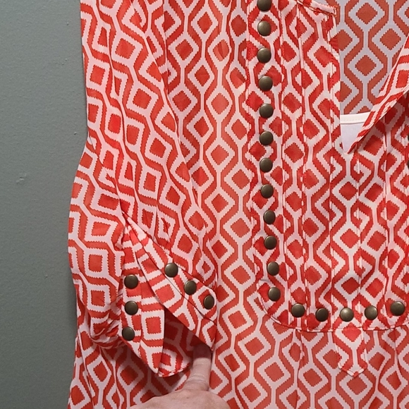 Ladies top - Picture 2 of 3